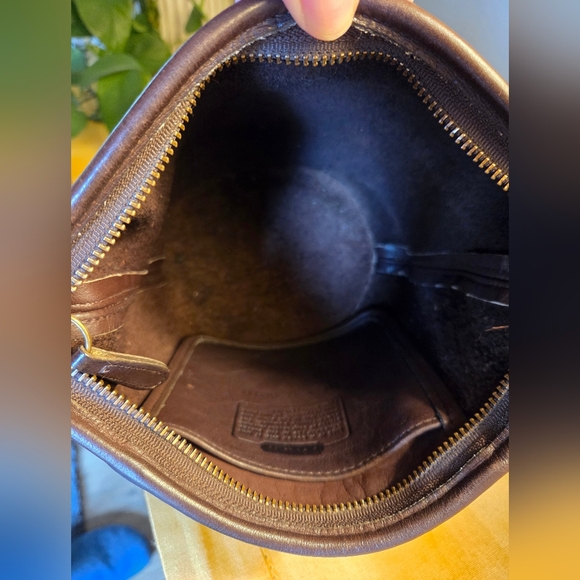 Vintage COACH Mahogany Maggie Duffle 9019 ☆ Made In 1997 ☆ - Picture 8 of 9